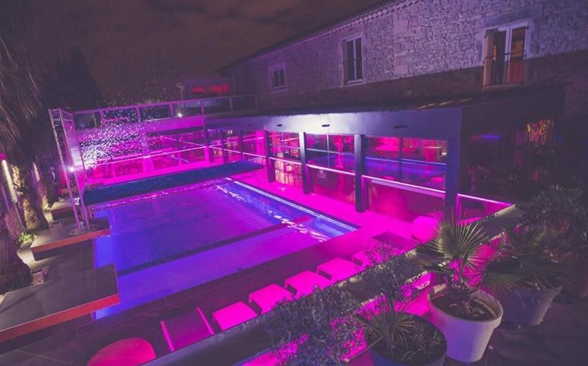 Mas La Farelle Gite, Fitness & Salle De Jeux Gratuite & Spa En Supplement نيم المظهر الخارجي الصورة